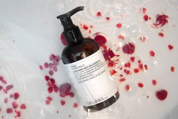 super berry bath and shower gel evolve organics