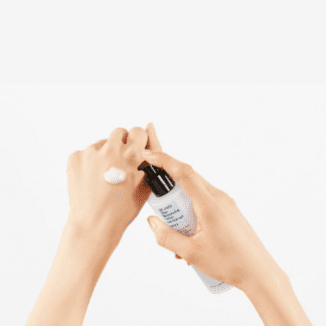 Oil fee moisturizing lotion